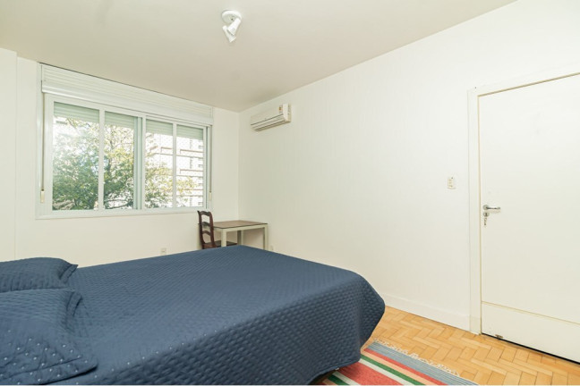 Imagem Imóvel com 3 Quartos à Venda, em Moinhos De Vento - Porto Alegre Imagem Imóvel com 3 Quartos à Venda, em Moinhos De Vento - Porto Alegre
