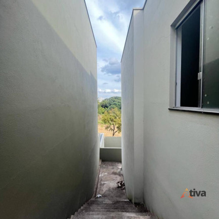 Imagem Casa com 3 Quartos à Venda, 85 m² Imagem Casa com 3 Quartos à Venda, 85 m²