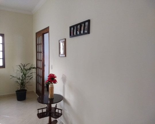 Imagem Casa com 3 Quartos à Venda, 549 m² em Iperó - São Paulo