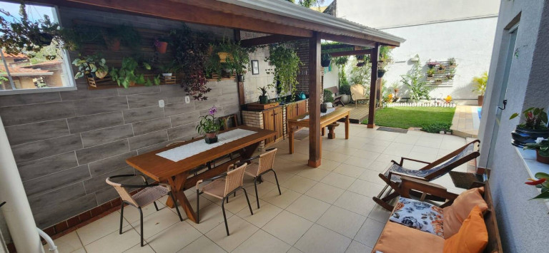 Imagem Sobrado com 3 Quartos à Venda, 141 m² em Jardim Paulista - Atibaia