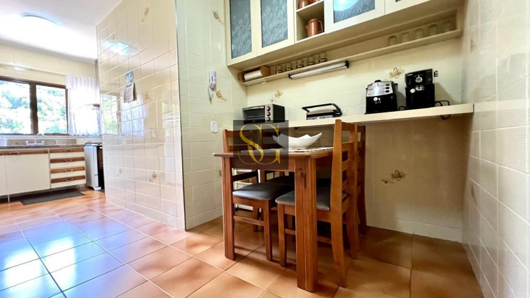 Imagem Apartamento com 4 Quartos à Venda, 257 m² em Agriões - Teresópolis
