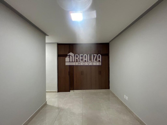 Imagem Casa com 3 Quartos à Venda, 231 m² em Vila Maria Helena - Uberaba Imagem Casa com 3 Quartos à Venda, 231 m² em Vila Maria Helena - Uberaba