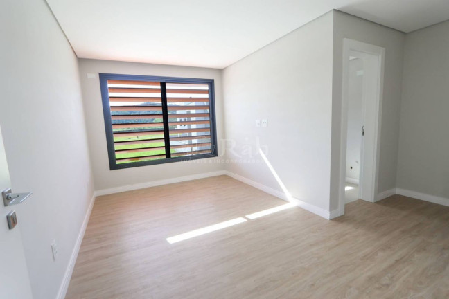 Imagem Casa de Condomínio com 3 Quartos à Venda, 424 m² em Santa Regina - Camboriú
