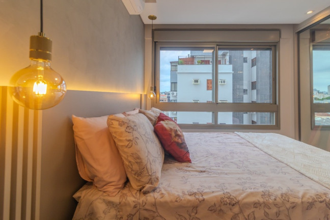 Imagem Imóvel com 2 Quartos à Venda, 64 m² em Praia De Belas - Porto Alegre Imagem Imóvel com 2 Quartos à Venda, 64 m² em Praia De Belas - Porto Alegre