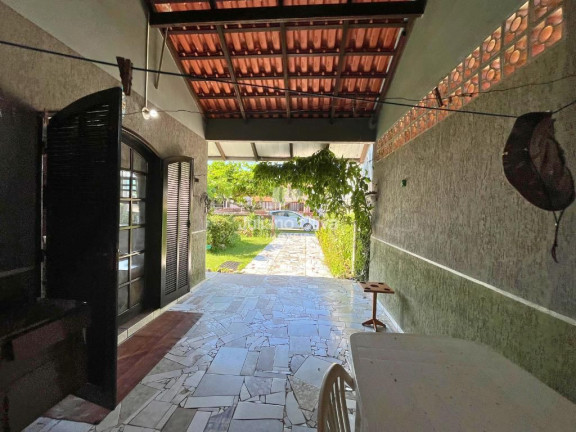Imagem Casa com 2 Quartos à Venda, 72 m² em Barra Do Sai - Itapoá