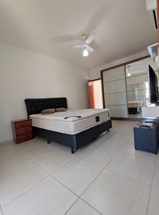 Imagem Casa com 3 Quartos à Venda, 250 m² em Vila Guilhermina - Praia Grande Imagem Casa com 3 Quartos à Venda, 250 m² em Vila Guilhermina - Praia Grande