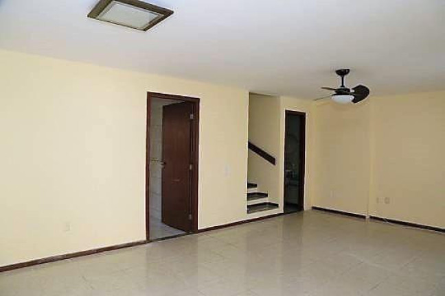 Imagem Casa com 3 Quartos à Venda, 120 m² em Sapiranga - Fortaleza Imagem Casa com 3 Quartos à Venda, 120 m² em Sapiranga - Fortaleza