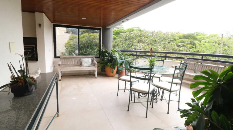 Apartamento com 4 Quartos à Venda, 234 m² em Paraíso Do Morumbi - São Paulo