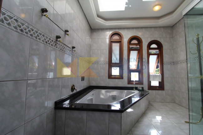 Imagem Casa com 3 Quartos à Venda, 650 m² em Valparaíso - Blumenau