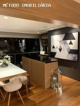 Imagem Imóvel com 2 Quartos à Venda, 121 m² em Pinheiros - São Paulo Imagem Imóvel com 2 Quartos à Venda, 121 m² em Pinheiros - São Paulo