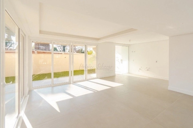 Imagem Casa com 3 Quartos à Venda, 288 m² em Vila Assunção - Porto Alegre Imagem Casa com 3 Quartos à Venda, 288 m² em Vila Assunção - Porto Alegre