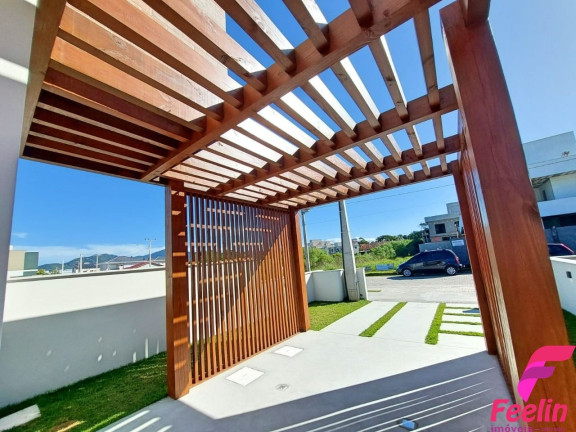 Imagem Casa com 3 Quartos à Venda, 131 m² em Campeche - Florianópolis