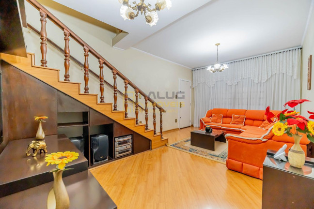 Imagem Casa com 3 Quartos à Venda, 246 m² em Cipava - Osasco Imagem Casa com 3 Quartos à Venda, 246 m² em Cipava - Osasco
