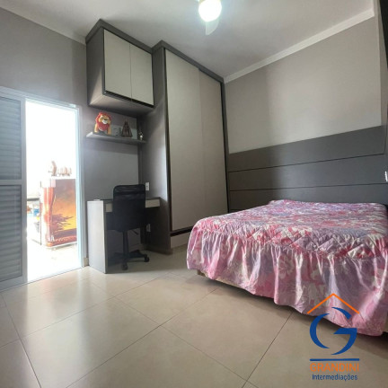 Imagem Imóvel com 3 Quartos à Venda, 350 m² em Condomínio Califórnia - Estiva Gerbi Imagem Imóvel com 3 Quartos à Venda, 350 m² em Condomínio Califórnia - Estiva Gerbi