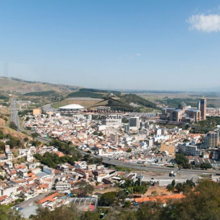Imóvel com 18 Quartos à Venda, 50 m² em Centro - Aparecida