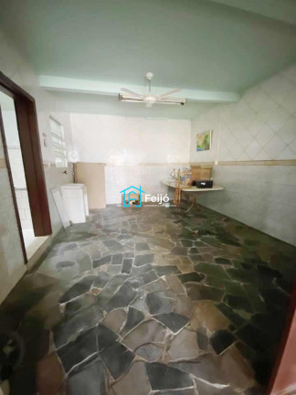 Imagem Casa com 3 Quartos à Venda, 180 m² em Restinga - Porto Alegre Imagem Casa com 3 Quartos à Venda, 180 m² em Restinga - Porto Alegre