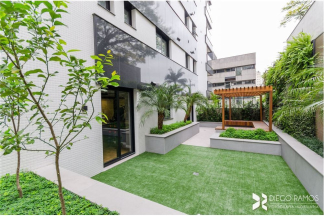 Imagem Apartamento com 3 Quartos à Venda, 162 m² em Higienópolis - Porto Alegre Imagem Apartamento com 3 Quartos à Venda, 162 m² em Higienópolis - Porto Alegre