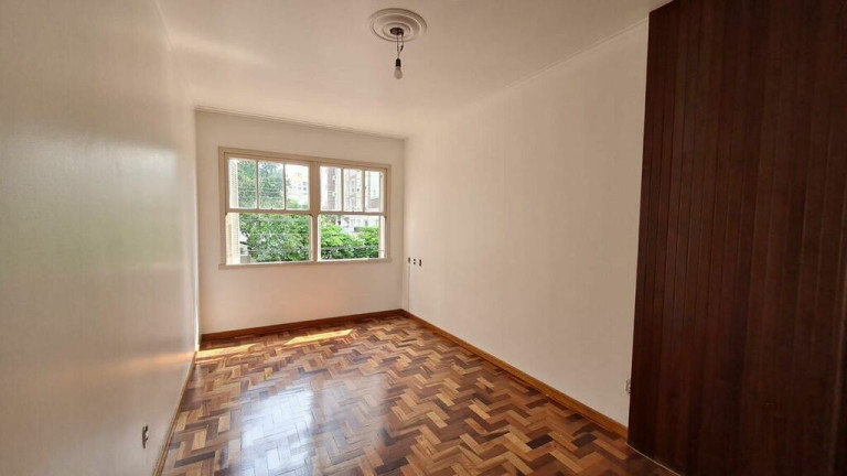 Imagem Apartamento com 2 Quartos à Venda, 72 m² em Passo Da Areia - Porto Alegre Imagem Apartamento com 2 Quartos à Venda, 72 m² em Passo Da Areia - Porto Alegre