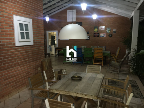Imagem Imóvel com 3 Quartos à Venda, 180.000 m²