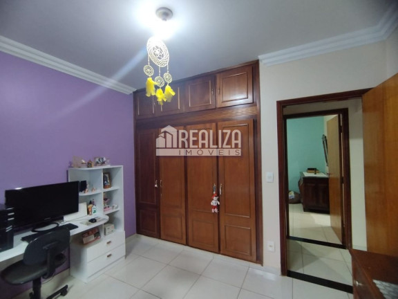 Imagem Casa com 3 Quartos à Venda, 300 m² em Boa Vista - Uberaba Imagem Casa com 3 Quartos à Venda, 300 m² em Boa Vista - Uberaba