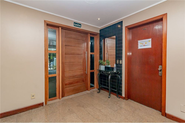 Imagem Apartamento com 2 Quartos à Venda, 116 m² em Moinhos De Vento - Porto Alegre Imagem Apartamento com 2 Quartos à Venda, 116 m² em Moinhos De Vento - Porto Alegre