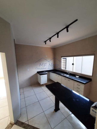 Imagem Casa com 3 Quartos à Venda, 250 m² em Jardim Veneza - Pirassununga Imagem Casa com 3 Quartos à Venda, 250 m² em Jardim Veneza - Pirassununga