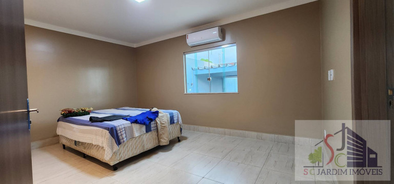 Imagem Casa com 4 Quartos à Venda, 283 m² em Adrianópolis - Manaus