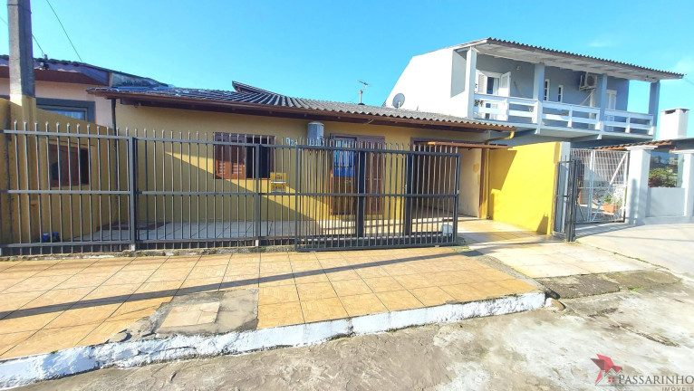 Imagem Casa com 6 Quartos à Venda, 220 m² em Getúlio Vargas - Torres Imagem Casa com 6 Quartos à Venda, 220 m² em Getúlio Vargas - Torres