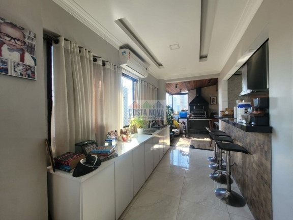 Imagem Apartamento com 3 Quartos à Venda, 130 m²