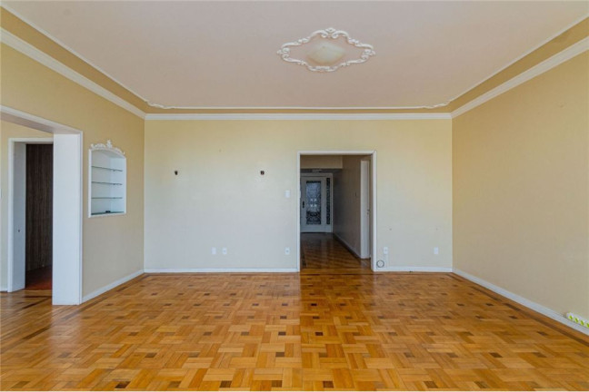 Imagem Apartamento com 3 Quartos à Venda, 210 m² em Centro Histórico - Porto Alegre Imagem Apartamento com 3 Quartos à Venda, 210 m² em Centro Histórico - Porto Alegre