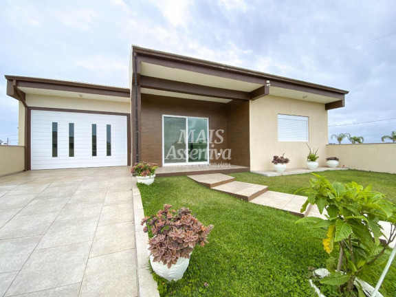 Imagem Casa com 3 Quartos à Venda, 204 m² em Zona Nova - Torres Imagem Casa com 3 Quartos à Venda, 204 m² em Zona Nova - Torres