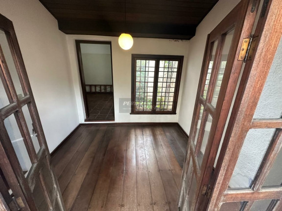 Imagem Casa com 3 Quartos à Venda, 252 m² em Sumaré - São Paulo Imagem Casa com 3 Quartos à Venda, 252 m² em Sumaré - São Paulo