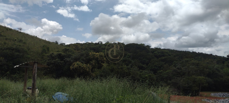 Imagem Chácara com 3 Quartos à Venda, 120 m² em Centro - Guaratinguetá