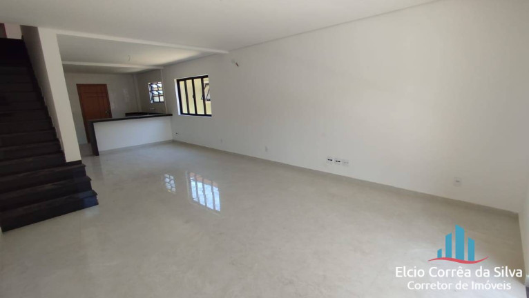 Imagem Casa com 3 Quartos à Venda, 220 m² em Embaré - Santos