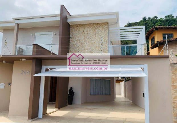 Imagem Casa com 3 Quartos à Venda, 360 m² em Sumaré - Caraguatatuba