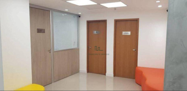 Imagem Sala Comercial à Venda ou Locação, 320 m² em Centro - Niterói Imagem Sala Comercial à Venda ou Locação, 320 m² em Centro - Niterói