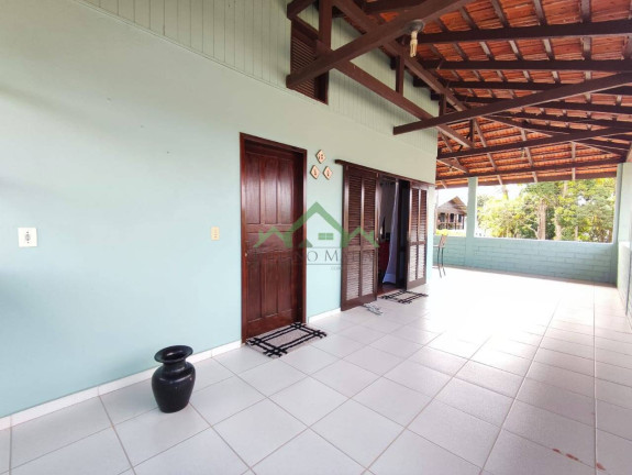 Imagem Casa com 3 Quartos à Venda, 210 m² em Costeira - Balneário Barra Do Sul Imagem Casa com 3 Quartos à Venda, 210 m² em Costeira - Balneário Barra Do Sul
