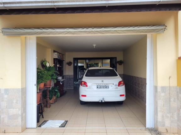 Imagem Sobrado com 3 Quartos à Venda, 265 m² em Piçarras Imagem Sobrado com 3 Quartos à Venda, 265 m² em Piçarras