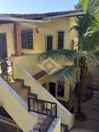 Imagem Casa com 3 Quartos à Venda, 173 m² em Fonseca - Niterói Imagem Casa com 3 Quartos à Venda, 173 m² em Fonseca - Niterói