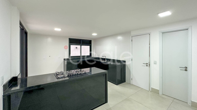 Imagem Casa de Condomínio com 4 Quartos para Alugar,  em Barra Da Tijuca - Rio De Janeiro