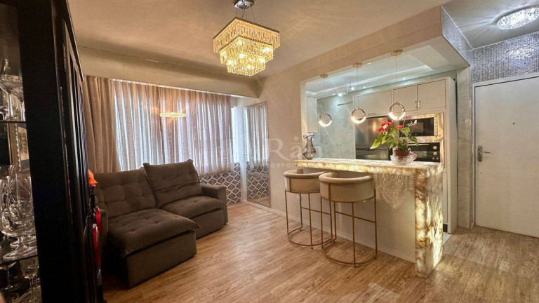 Imagem Apartamento com 2 Quartos à Venda, 78 m² em Centro - Balneário Camboriú
