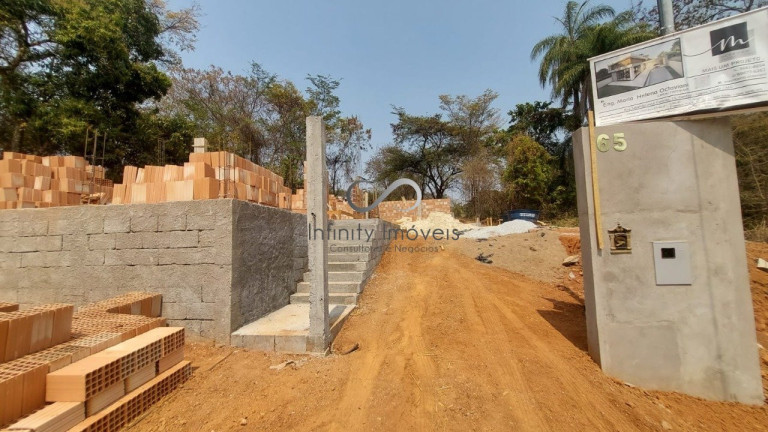 Imagem Casa com 3 Quartos à Venda, 360 m² em Bela Emilia - Lagoa Santa