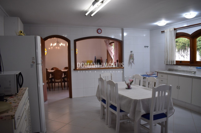 Imagem Casa com 4 Quartos à Venda, 314 m² em Região Do Alto Do Capivari - Campos Do Jordão Imagem Casa com 4 Quartos à Venda, 314 m² em Região Do Alto Do Capivari - Campos Do Jordão