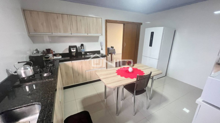 Imagem Casa com 3 Quartos à Venda, 144 m² em Pagnoncelli - Pato Branco Imagem Casa com 3 Quartos à Venda, 144 m² em Pagnoncelli - Pato Branco