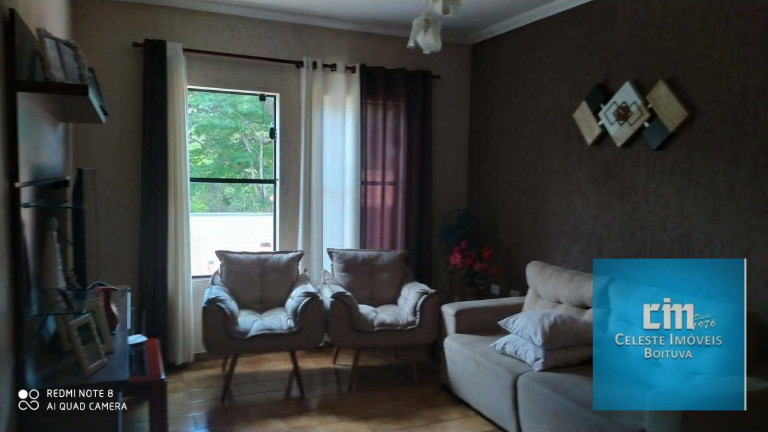 Imagem Casa com 3 Quartos à Venda, 280 m² em Centro - Boituva