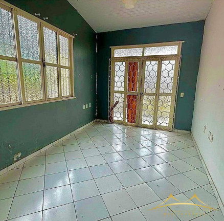 Casa com 6 Quartos à Venda, 272 m² em Ponta Negra - Natal