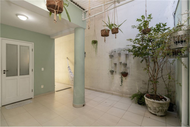 Imagem Casa com 3 Quartos à Venda, em Parque Renato Maia - Guarulhos Imagem Casa com 3 Quartos à Venda, em Parque Renato Maia - Guarulhos