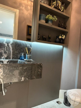 Imagem Apartamento com 4 Quartos à Venda, 163 m² em Centro - Balneário Camboriú Imagem Apartamento com 4 Quartos à Venda, 163 m² em Centro - Balneário Camboriú