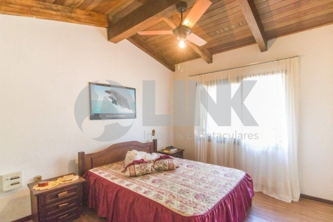 Imagem Casa com 3 Quartos à Venda, 218 m² em Ipanema - Porto Alegre