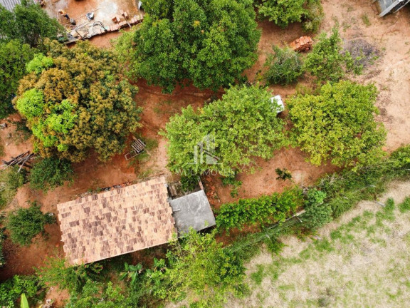 Imagem Chácara com 3 Quartos à Venda, 3.000 m² em Mombuca - Santa Branca Imagem Chácara com 3 Quartos à Venda, 3.000 m² em Mombuca - Santa Branca